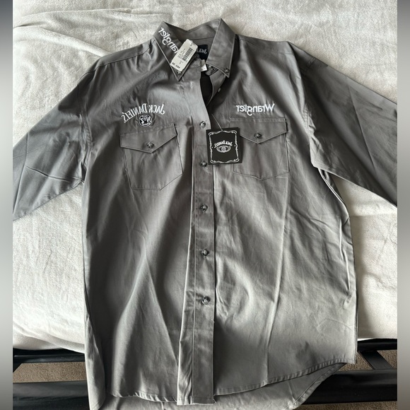 Medium wrangler/jack Daniel's long sleeve buttonup $50 with tags. Originally $65 - Picture 1 of 2